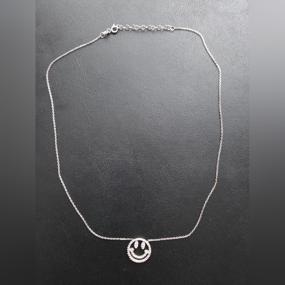 NEW 925 STERLING SILVER 18 in CHAIN NECKLACE WITH CRYSTALS SMILING FACE PENDANT